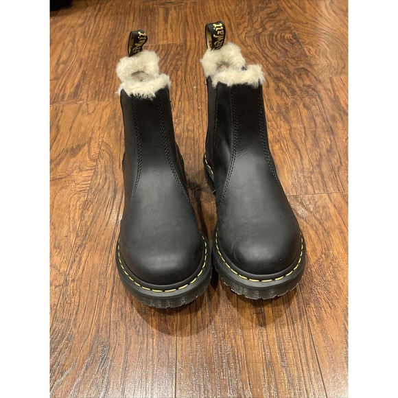 Dr. Martens LEONORE 2976 Women's Faux Fur Lined Black Chelsea Boots Size 8 - Picture 3 of 12